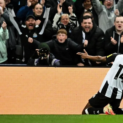 Alexander Isak, futebol, Newcastle