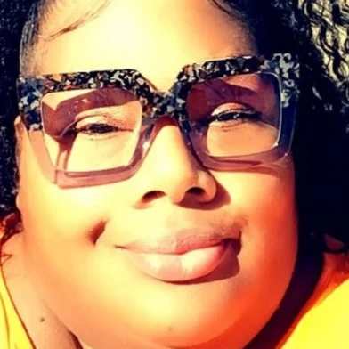Ex-participante do reality show Quilos Mortais, Lotanya Pottain faleceu na noite de sábado (18), aos 40 anos. Ela estava internada no Christus Highland Medical Center, em Lousiana, nos Estados Unidos, e foi vítima de uma insuficiência cardíaca congestiva. As informações são do portal TMZ.<!-- NICAID(16041464) -->