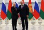 Putin visita Belarus em meio a crescente pressão por apoio militar