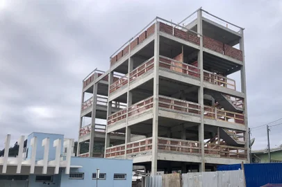 Ministério do Trabalho embarga obra de ampliação do Centro de Saúde em Flores da Cunha, Centro de Saúde Irmã Benedita Zorzi, interditada<!-- NICAID(15505267) -->