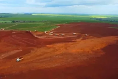 Avançam os trabalhos de terraplanagem da Soli3, fábrica de biodiesel em Cruz Alta.