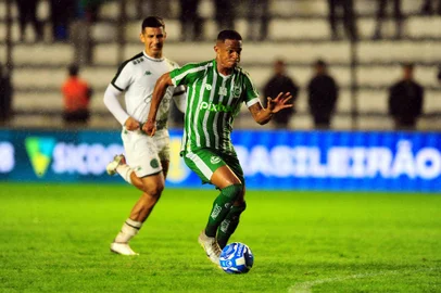 CAXIAS DO SUL, RS, BRASIL, 05/05/2023. Juventude x Guarani, jogo válido pela 4ª rodada da série A do Campeonato Brasileiro e realizado no estádio Alfredo Jaconi. (Porthus Junior/Agência RBS)Indexador:                                 <!-- NICAID(15419261) -->