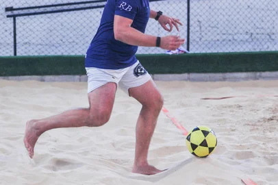 CAXIAS DO SUL, RS, BRASIL, 27/04/2028. Procura por futevôlei em Caxias Do Sul. (Neimar De Cesero/Agência RBS)Indexador: NEIMAR DE CESERO<!-- NICAID(15415448) -->