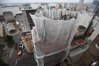 Porto Alegre, RS, BrasilInício da segunda fase do serviço de demolição do prédio Esqueletão.<!-- NICAID(15977756) -->