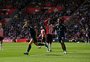 Rashford encerra jejum, United amplia tabu sobre Southampton e volta a vencer no Inglês