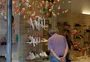 Pesquisa estima aumento de vendas, mas redução no tíquete médio dos presentes de Natal em Caxias