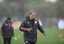 Focado no passe e na intensidade, Aguirre comanda treino visando partida contra o Flamengo