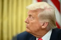 US President Donald Trump looks on before signing executive orders in the Oval Office of the White House in Washington, DC on March 6, 2025. (Photo by Mandel NGAN / AFP)Editoria: POLLocal: WashingtonIndexador: MANDEL NGANSecao: politics (general)Fonte: AFPFotógrafo: STF<!-- NICAID(15990143) -->