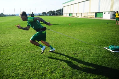 CAXIAS DO SUL, RS, BRASIL, 14/07/2021. Treino do Juventude no CFAC. O Ju está disputando a série A do Campeonato Brasileiro. Na foto, meia João Paulo. (Porthus Junior/Agência RBS)Indexador:                                 <!-- NICAID(14834572) -->