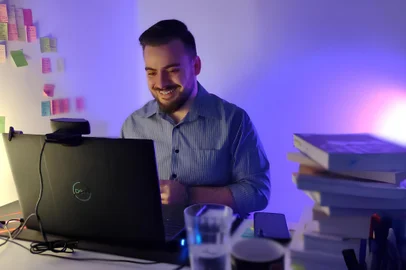 Richard Avila é psicólogo graduado pela Universidade Federal de Ciências da Saúde de Porto Alegre (UFCSPA) e é Mestre em Ciências da Saúde também pela UFCSPA. O profissional atua em áreas como tratamento para TOC, Terapia Cognitivo Comportamental para transtornos mentais, Tratamento de ansiedade e manejo de estresse, Tratamento para TDAH, Tratamento para Borderline, Tratamento para comportamento que coloca a vida em risco e Tratamento individual para problemas de relacionamento.<!-- NICAID(15927570) -->