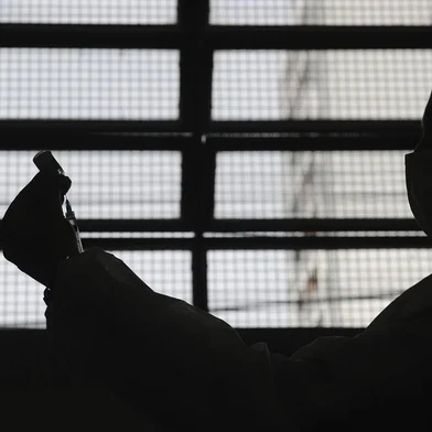 CAXIAS DO SUL, RS, BRASIL, 25/04/2022. Campanha de vacinação infantil contra a gripe e sarampo. (Bruno Todeschini/Agência RBS)<!-- NICAID(15077333) -->
