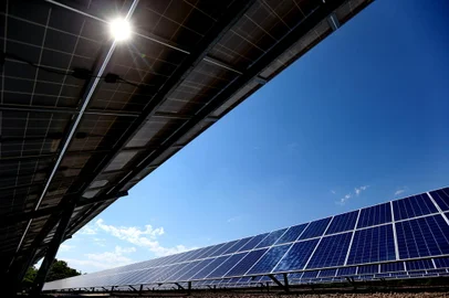 NOVA SANTA RITA , RS, BRASIL, 12/12/2019- A Rede La Salle inaugura hoje o maior parque de geração de energia fotovoltaica (placas solares) do Rio Grande do Sul. (FOTOGRAFO: LAURO ALVES / AGENCIA RBS)<!-- NICAID(14356996) -->