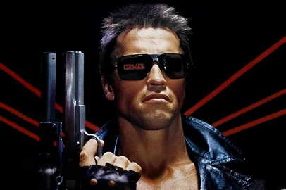 Arnold Schwarzenegger em O Exterminador do Futuro (1984)<!-- NICAID(14793955) -->