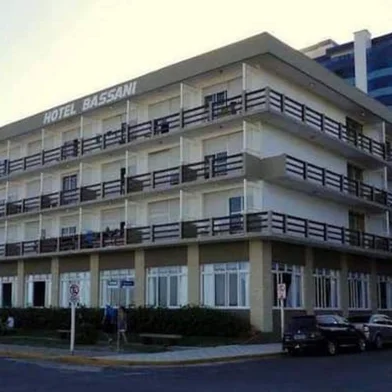 Hotel Bassani em Capão da Canoa<!-- NICAID(15401376) -->