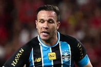 PORTO ALEGRE, RS, BRASIL, 11-04-2026: Clássico GreNal nº452 no estádio Beira-Rio. Inter e Grêmio se enfrentam pelo Campeonato Brasileiro Série A 2026. Foto: Jonathan Heckler/Agência RBS<!-- NICAID(16264099) -->
