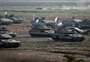 FOTOS: tanques israelenses já estão posicionados perto da fronteira com Gaza
