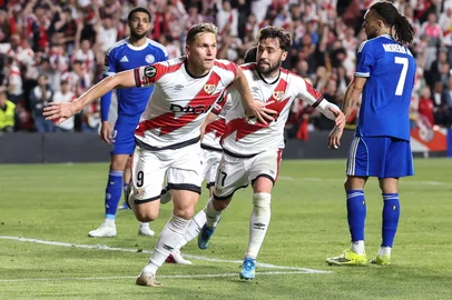 Alexandre Alemão na UEFA Conference League no jogo entre Rayo Vallecano e Strasbourg<!-- NICAID(16276779) -->