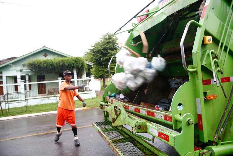 Presidente Lucena, RS, BRASIL, 26/02/2024- Presidente Lucena está entre as 3 cidades brasileiras com 100% de eficiência na coleta de lixo e também em saneamento. Foto: Jonathan Heckler / Agencia RBS<!-- NICAID(15689984) -->