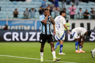 PORTO ALEGRE, RS, BRASIL, 05-11-2025:Grêmio x Cruzeiro. O duelo é válido pela 32ª rodada do Campeonato Brasileiro. Foto: Renan Mattos / Agência RBS<!-- NICAID(16161823) -->