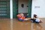Porto Alegre, RS, Brasil, 06/05/2024 - Zona Norte de Porto Alegre é afetada com inundações. Resgate do idoso Jorge Matias. - Foto: Ronaldo Bernardi/Agência RBS<!-- NICAID(15756339) -->