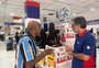 Com onda de calor, lojistas já percebem aumento na venda de ar-condicionado e ventiladores no centro de Porto Alegre