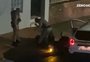 Policial militar agride motociclista durante abordagem em Lajeado; veja vídeo