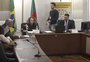 "Aceleraram a morte dele ao chutá-lo no chão, e eu me fingi de morta", diz companheira de lutador de MMA 