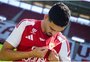 Ex-atacante do Inter supera Mbappé e Lewandowski em média de gols na Espanha
