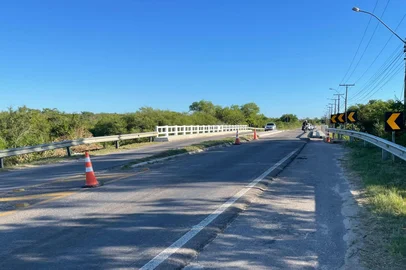 Trânsito ficará em pare e siga na BR-392 em Capão do Leão<!-- NICAID(16164112) -->