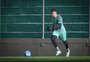 Juventude negocia permanência de goleiro com São Paulo e volante com Corinthians 