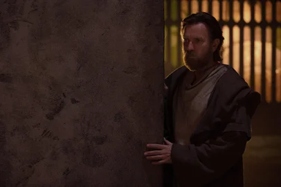 Obi-Wan Kenobi (Ewan McGregor) in Lucasfilm's OBI-WAN KENOBI, exclusively on Disney+. Â© 2022 Lucasfilm Ltd. & â„¢. All Rights Reserved.<!-- NICAID(15105234) -->