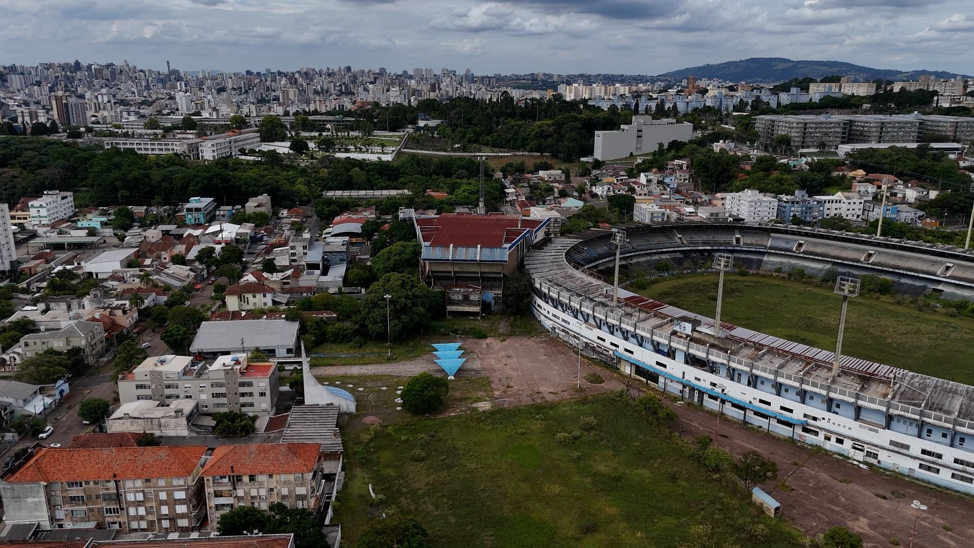 Im&oacute;veis vazios e inseguran&ccedil;a no entorno do Ol&iacute;mpico