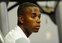 Mesmo preso, Robinho é liberado para partidas de futebol, aulas de inglês, teatro e música na cadeia