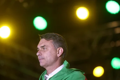 PORTO ALEGRE, RS, BRASIL, 02-09-2026: Comício do candidato Flávio Bolsonaro no Parcão. Foto Jonathan Heckler/Grupo RBS<!-- NICAID(16358188) -->