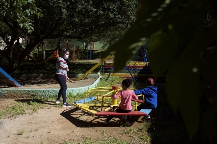 Escola Municipal Infantil Jardim Salomoni, no bairro Vila Nova