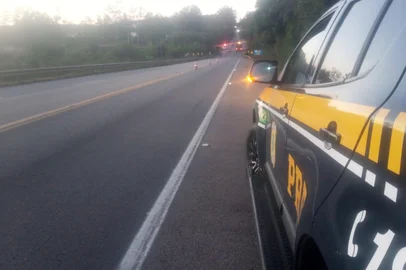 Motociclista morre em acidente na BR-392, em Canguçu<!-- NICAID(16287247) -->