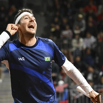 Marcelo Demoliner celebrates a point during the tennis men's doubles finals gold medal match against Chile's Tomas Barrios and Alejandro Tabilo at the Pan American Games Santiago 2023 in the Tennis Centre of the National Stadium Sports Park in Santiago on October 28, 2023. (Photo by Raul ARBOLEDA / AFP)Editoria: SPOLocal: SantiagoIndexador: RAUL ARBOLEDASecao: sports eventFonte: AFPFotógrafo: STF<!-- NICAID(15582830) -->