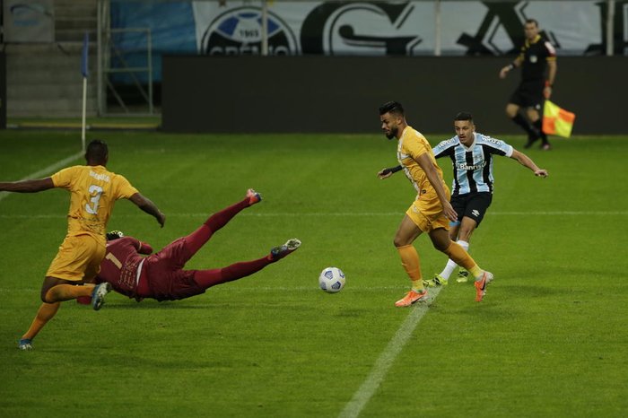 Confira os melhores momentos de Grêmio 2x0 Brasiliense
