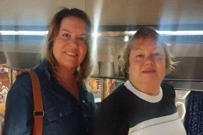Juliana Fulber / Arquivo pessoal “Bem unidas, adoravam festas e viagens”: quem eram as irmãs que morreram em acidente na BR-470<!-- NICAID(16361804) -->