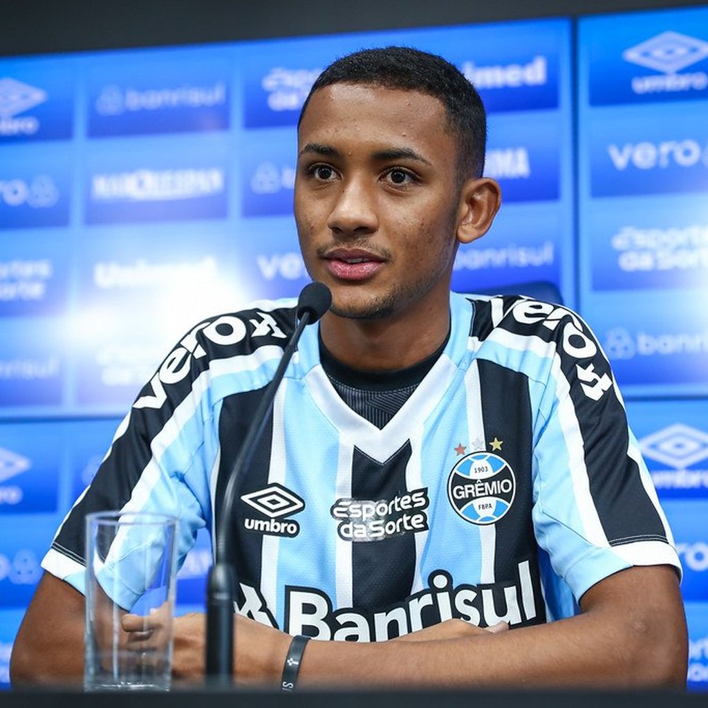 gr-mio-consegue-solucionar-problema-com-andr-henrique