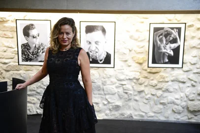 Jade Jagger poses during the "Don't take it personally" party at Studio 57 on July 6, 2017 in Paris, a showcase of her works of art and photographs in benefit of Project Zero, a global movement working on restoring and protect the ocean. (Photo by Martin BUREAU / AFP)Editoria: ACELocal: ParisIndexador: MARTIN BUREAUSecao: celebrityFonte: AFPFotógrafo: STF<!-- NICAID(15432898) -->