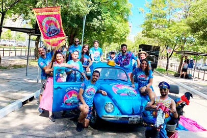 Bloco Fusca Azul realiza 11ª edição do Carnaval no Parque Harmonia comprogramação gratuita para toda a família<!-- NICAID(16222368) -->