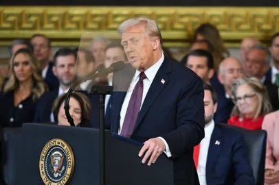 US President Donald Trump speaks after being sworn in as the 47th President in the US Capitol Rotunda in Washington, DC, on January 20, 2025. (Photo by SAUL LOEB / POOL / AFP)<!-- NICAID(15957456) -->