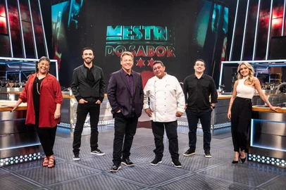 Mestre do Sabor, nova temporada com Katia Barbosa, Leo Paixão, Claude Troisgros, Batista, Rafa Costa e Silva, e Monique Alfradique<!-- NICAID(14773785) -->
