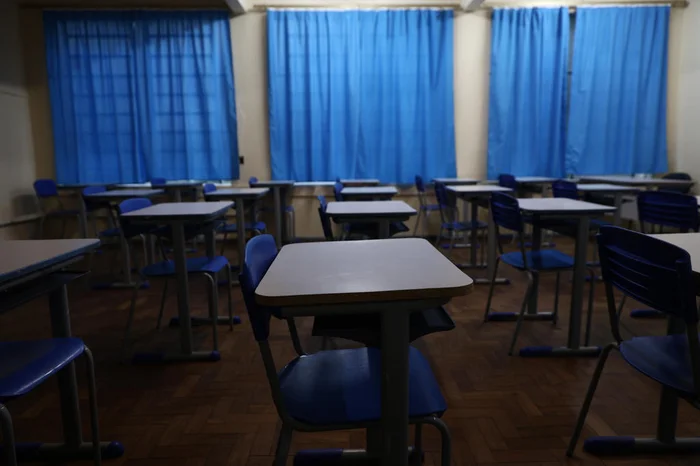 Escola Estadual de Ensino Fundamental Padre Leo, no Rubem Berta, passou por reformas para receber os estudantes.