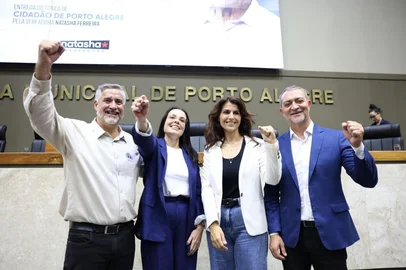 Paulo Pimenta, Juliana Brizola, Manuela D'Ávila, Edegar Pretto<!-- NICAID(16267642) -->