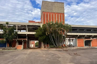 Terreno onde deve ficar novo Cestto, atacarejo do Zaffari, em Canoas<!-- NICAID(15743631) -->