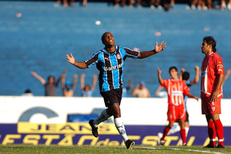 Campeonato Gaúcho 2010,Grêmio x São Luiz no estádio Olímpico.<!-- NICAID(2934552) -->