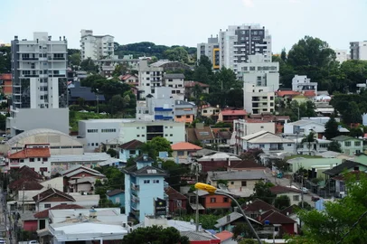 CAXIAS DO SUL, RS, BRASIL, 13/02/2020. Mercado imobiliário:  Imóveis usados puxam as vendas do setor em Caxias do Sul. A cidade conta hoje, com 7,6 mil  imóveis disponíveis para venda e locação. (Porthus Junior/Agência RBS)<!-- NICAID(14418475) -->