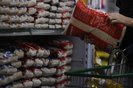 CAXIAS DO SUL, RS, BRASIL, 07/01/2021 - Oleo de soja e arroz foram os produtos das cesta básica quqe mais aumentaram de preço durante a pandemia do novo coronavírus. (Marcelo Casagrande/Agência RBS)<!-- NICAID(14685608) -->